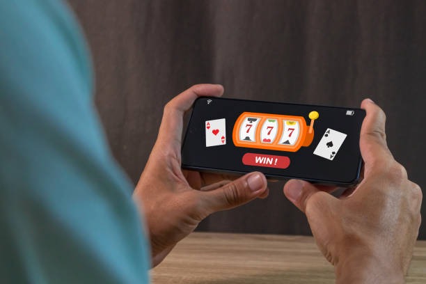 erek 33 Pragmatic Play login screen showing email and OTP verification fields on iPhone